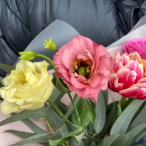   380