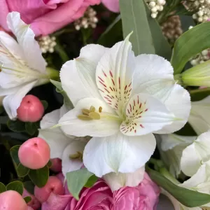   382