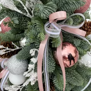 E��� ��������