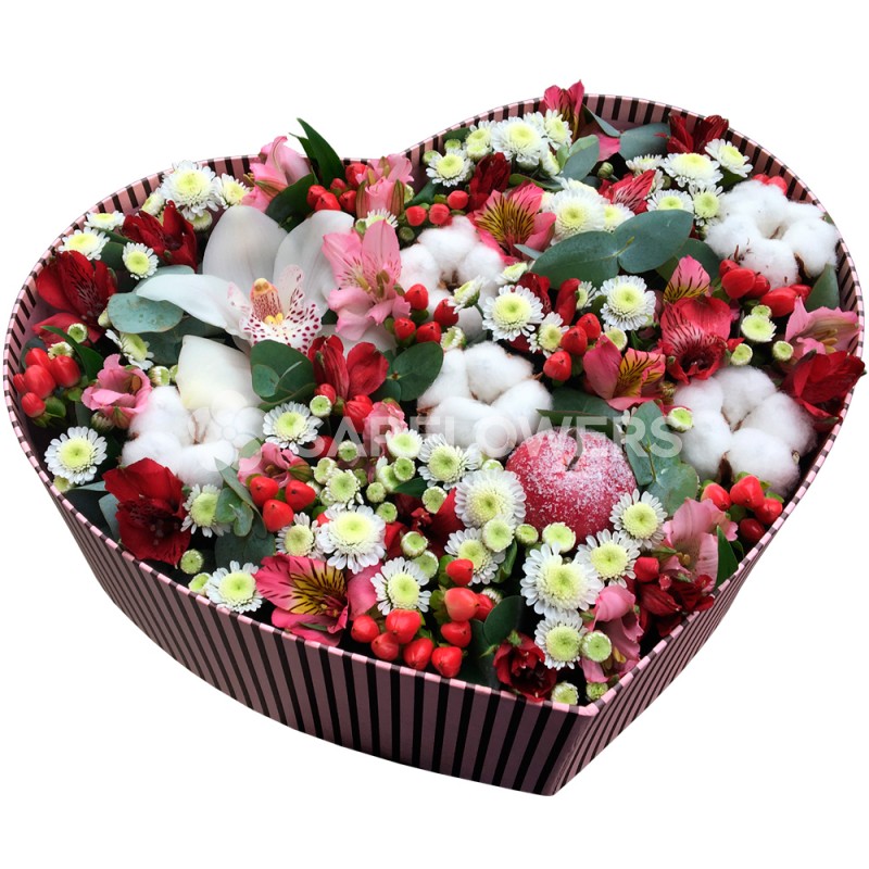Коробка из цветов Сердце